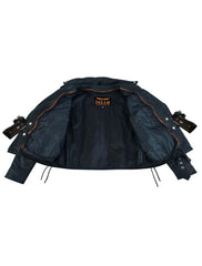Inside view showing concealed carry gun
pockets in women’s biker leather jacket